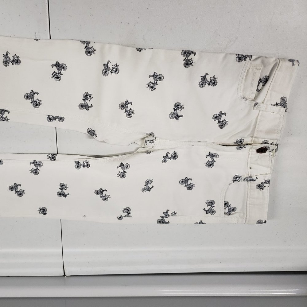 OshKosh White Jeans w/ Bicycle Print, size 4T, like new!